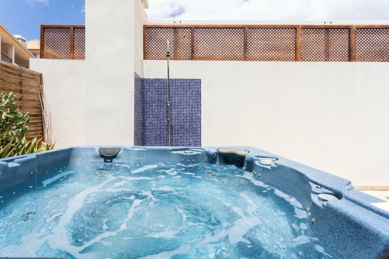 לוס כריסטיאנוס Hemeras Boutique Homes - Luxury Villa Near The Sea In Los Cristianos מראה חיצוני תמונה